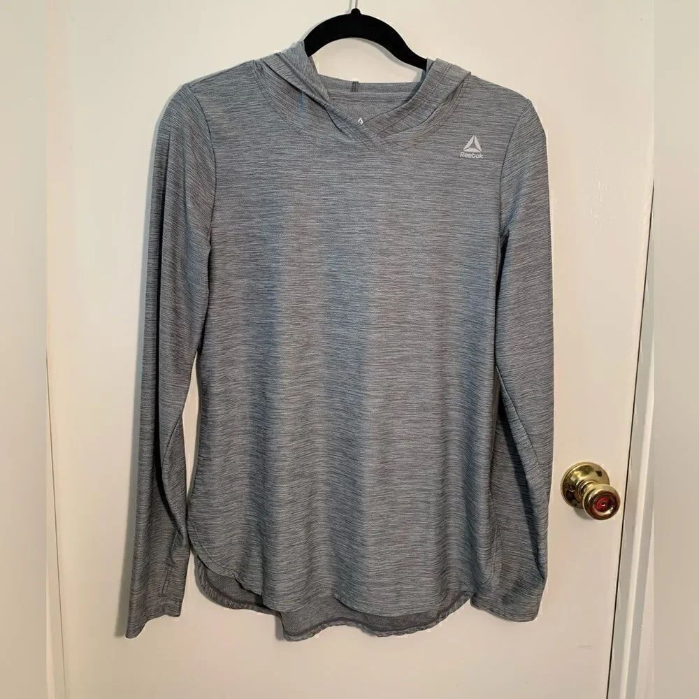Reebok EUC gray space dye hooded long sleeve shirt Size Medium